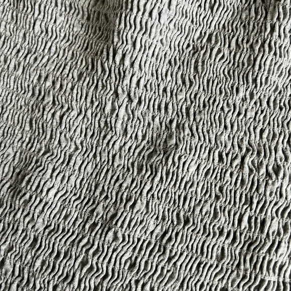 Urban Outfitters Kimchi Blue Large Grey off the Shoulder Smocked Crop Top - Picture 6 of 9